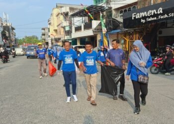 Kader Demokrat Tarakan Kembali Turun ke Jalan Gelar Aksi Bersih-Bersih Lingkungan Sambut HUT ke-25