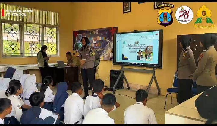 Polwan Polda Kaltara Goes To School, Edukasi Pelajar Jaga Diri dan Bijak Bermedia Digital