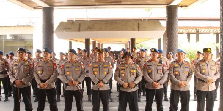 Perkuat Penanganan Karhutla di Kalbar, 190 Personel Pasukan Brimob II Diberangkatkan Melalui Bandara SAMS Sepinggan