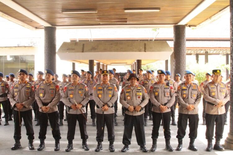 Perkuat Penanganan Karhutla di Kalbar, 190 Personel Pasukan Brimob II Diberangkatkan Melalui Bandara SAMS Sepinggan