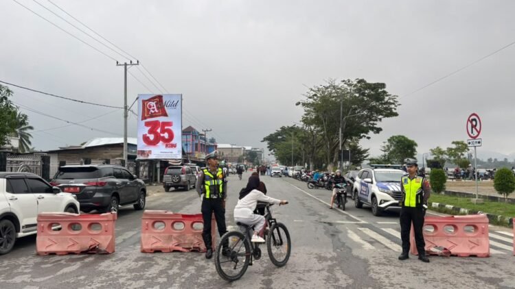 Jaga Kelancaran Car Free Day, Sat Lantas dan Sat Samapta Polresta Bulungan Amankan Kawasan Tepi Sungai Kayan
