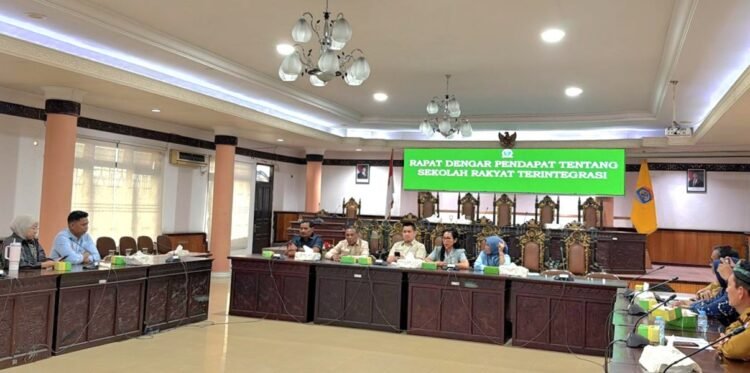 DPRD Beri Kontraktor dan Vendor Waktu Sepekan Tuntaskan Hak Sopir Timbunan Sekolah Rakyat