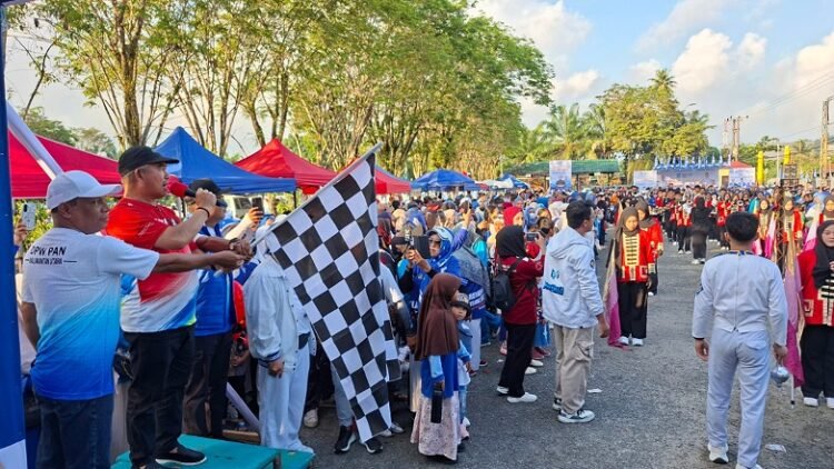 Ribuan Warga Tarakan Ramaikan Jalan Santai dan Senam Sehat HUT ke-28 PAN