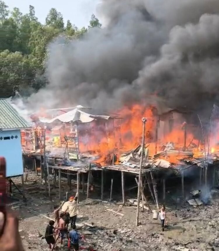 Kebakaran Hebat di Kampung Nelayan Tarakan Hanguskan Rumah dan Bengkel