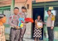 Ulurkan Tangan Bagi Sesama, Polsek Tanjung Palas Utara Salurkan Bantuan Sosial Sembako di Desa Karang Agung