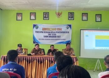 Kawal Pembangunan Desa, Bhabinkamtibmas Polsek Sekatak Hadiri Musdes RKPDES Bunau