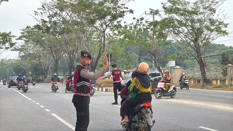 Ditsamapta Polda Kaltara Laksanakan Strong Point Pagi, Personel Ditempatkan di Sejumlah SPBU
