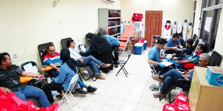 Peringati Hari Pertolongan Pertama Sedunia, Pertamina Patra Niaga RU V Balikpapan Gelar Donor Darah