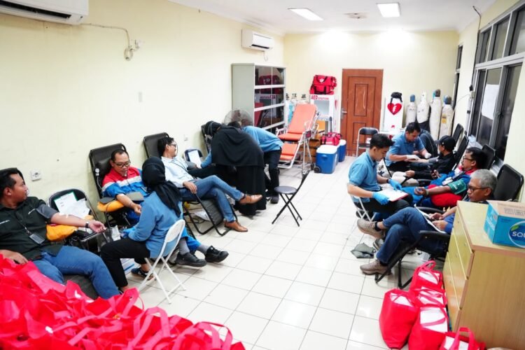 Peringati Hari Pertolongan Pertama Sedunia, Pertamina Patra Niaga RU V Balikpapan Gelar Donor Darah
