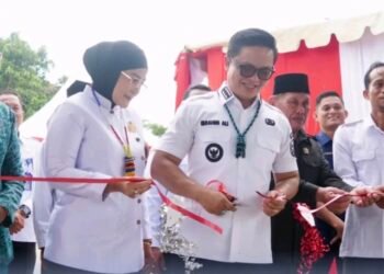 Bupati Ibrahim Ali Resmikan Pasar Takau, Dorong Ekonomi Masyarakat Desa Seludau