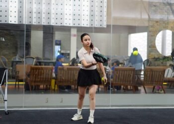 Atikah Fayza Jatuh Hati pada Olahraga Padel di Grand Royal Padel