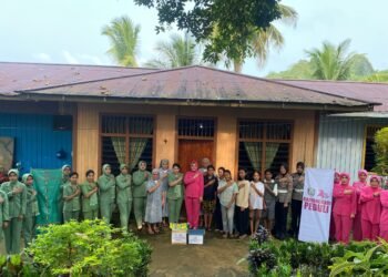 Peduli Warga, Persit-Bhayangkari dan Polwan Sambangi Masyarakat Tana Tidung