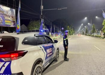 Jaga Kondusivitas Malam Hari, Sat Lantas Polresta Bulungan Gelar Patroli Blue Light di Tanjung Selor