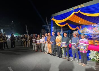 Penutupan Festival Sungai Kayan, Polresta Bulungan Kawal Ketat Pengamanan dan Penyerahan Hadiah Lomba Balap Dayung