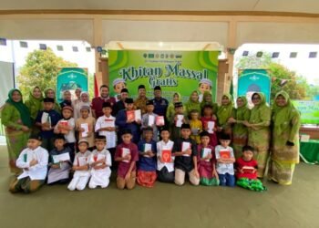 Kapolsek Tanjung Palas Hadiri Kegiatan Khitan Massal di Pendopo Desa Gunung Putih 