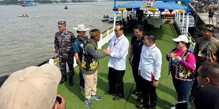 Pengamanan Festival Sungai Kayan, Polresta Bulungan Gelar Apel Gabungan Lomba Perahu Dayung HUT Bulungan