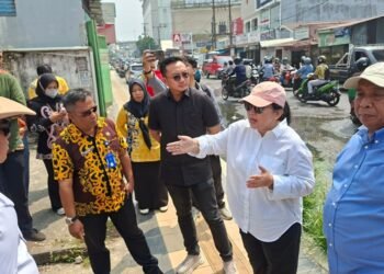 DPUPR-Perkim Kaltara Agendakan Pemeliharaan Rutin dan Pembersihan Drainase Atasi Genangan di Jalan Gajah Mada