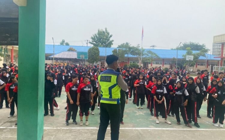 Jelang Operasi Patuh Kayan 2026, Sat Lantas Polresta Bulungan Sosialisasi Tertib Berlalu Lintas di SMKN 1 Tanjung Selor