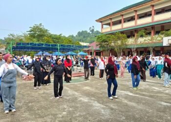 Senam Sehat Semarak HUT ke-44 SMPN 3 Tarakan, Wujudkan Generasi Sehat, Kreatif, Berprestasi, dan Berkarakter