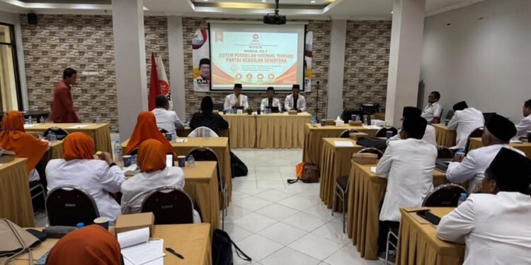 Perkuat Budaya Integritas dan Zero Case, PKS Kaltara Gelar Bimtek Penegakan Disiplin Partai