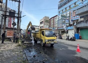 Pekerjaan Pengerukan Sedimen di Jalan Gajah Mada Tarakan Mulai Dikerjakan