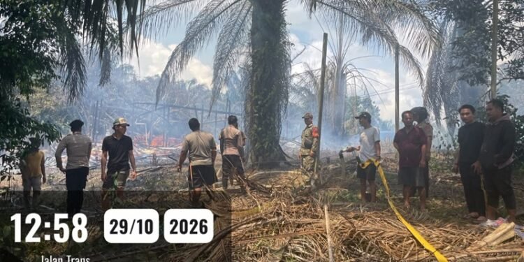 Kebakaran Ruko di Sekatak, Personel Polresta Bulungan Bergerak Cepat Amankan TKP