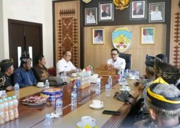 Bupati Ibrahim Ali Silaturahmi dengan Tokoh Masyarakat Desa Atap, Serap Aspirasi Warga