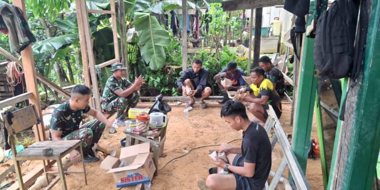 Tak Hanya Bekerja, Satgas TMMD Tarakan Pererat Kebersamaan dengan Warga Lewat Makan Siang Bersama