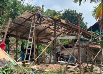 Tak Hanya Membangun Rumah, Satgas TMMD dan Warga Rawat Semangat Kebersamaan